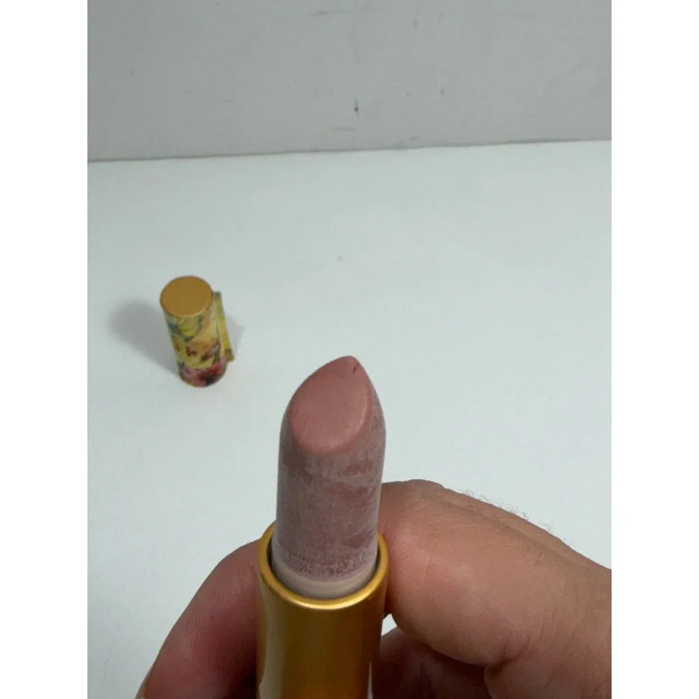 MAC Guo Pei‎ Lustre Lipstick Zenith Nude Pink Limited Edition Floral Gold Tube
